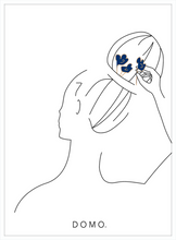 Load image into Gallery viewer, IN HER HAIR 16x22